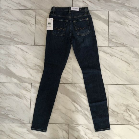 7 For all Mankind Women's 'High Waist Gwenevere' Skinny Jeans RU0446190 size 23 - Picture 2 of 5